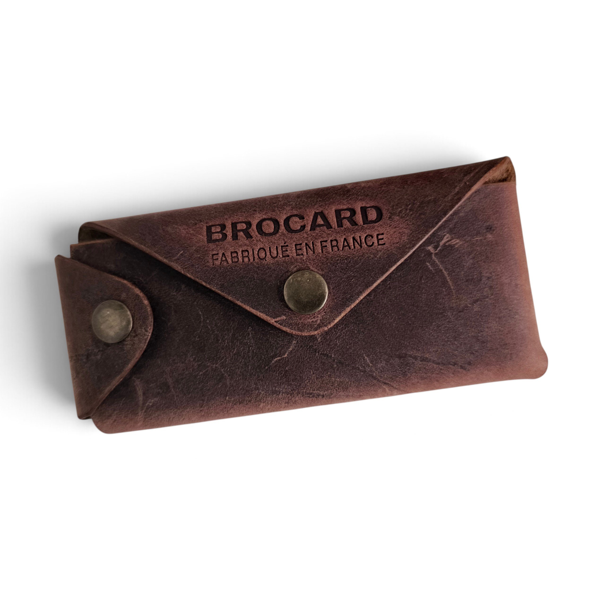 Porte-clés étui en cuir marron fait main en France par Brocard Leather Goods